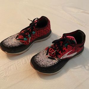 Brooks DNA Amp running shoes